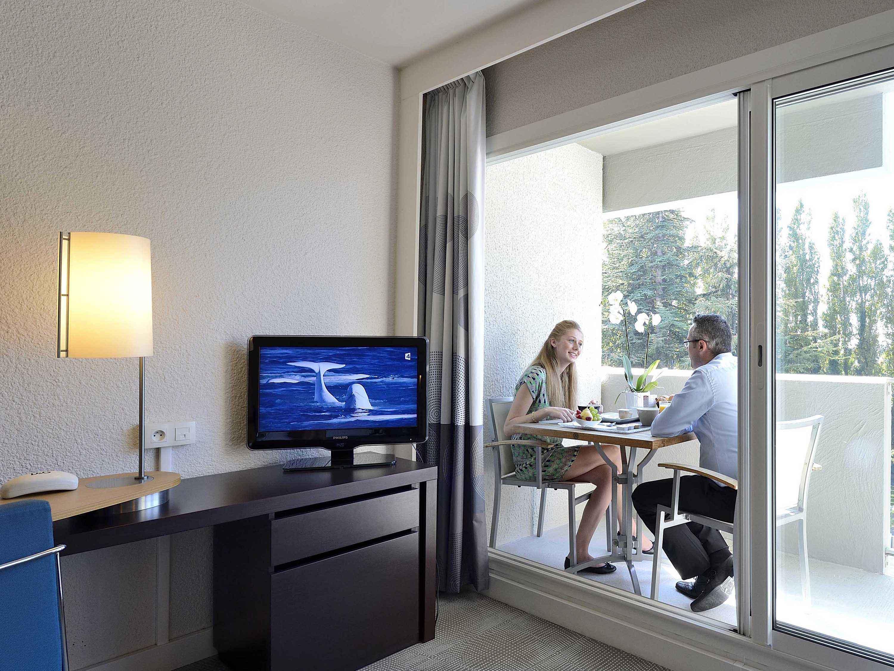 Novotel Avignon Nord Eksteriør bilde